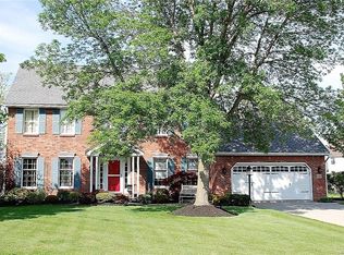 8582 Greenway Ct, East Amherst, NY