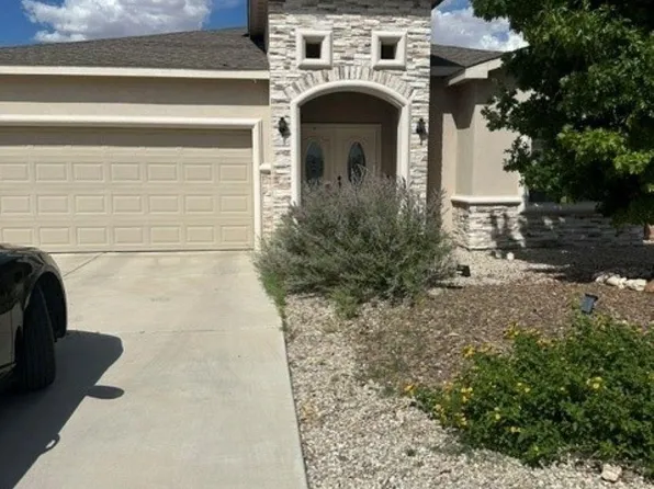 1022 Chitalpa Ct, Carlsbad, NM 88220