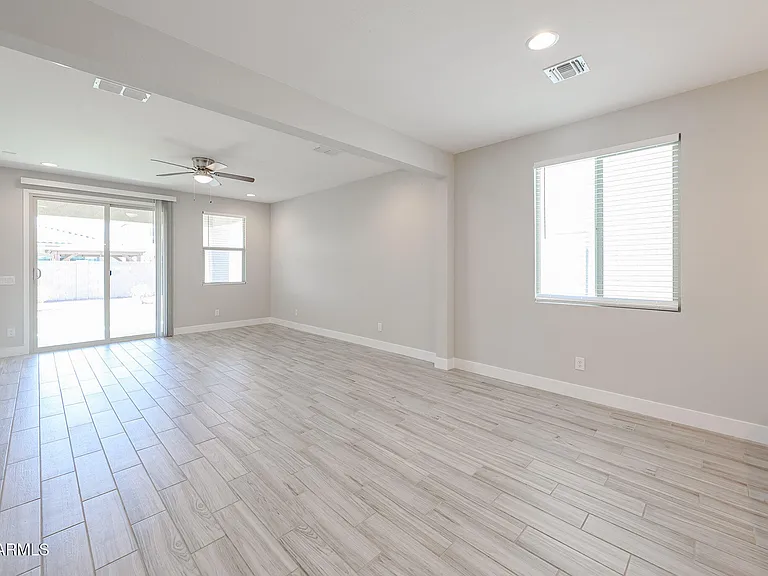 17333 W Pershing St — Photo 6