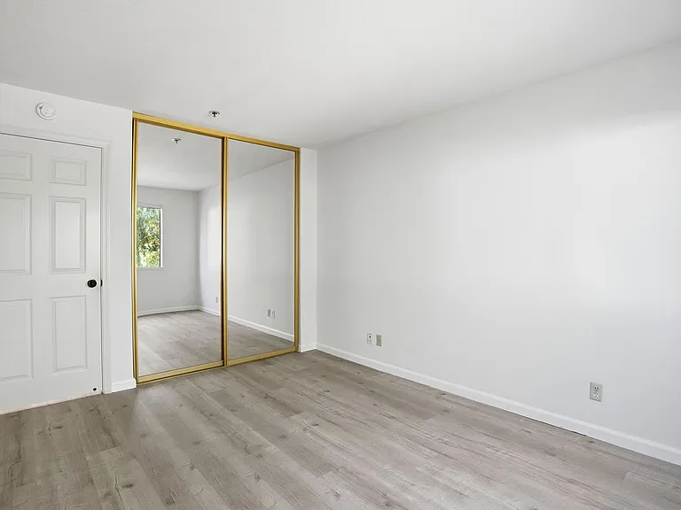 496 W Charleston Rd #103 — Photo 16