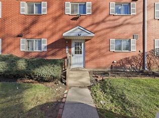 382 Oak Trails Rd APT 301, Des Plaines, IL 60016