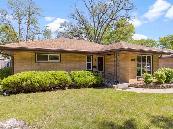 2119 Midway Dr, Rockford, IL 61103