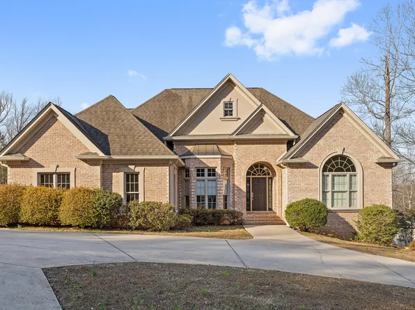 9566 Legacy Oaks Dr, Ooltewah, TN 37363