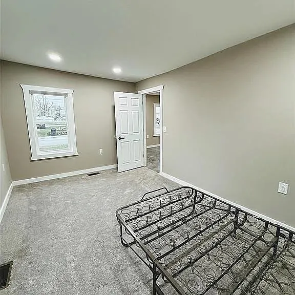 120 W Caldwell St — Photo 12