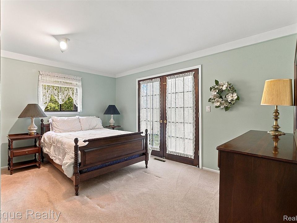 1570 Lomond Ln, photo 30
