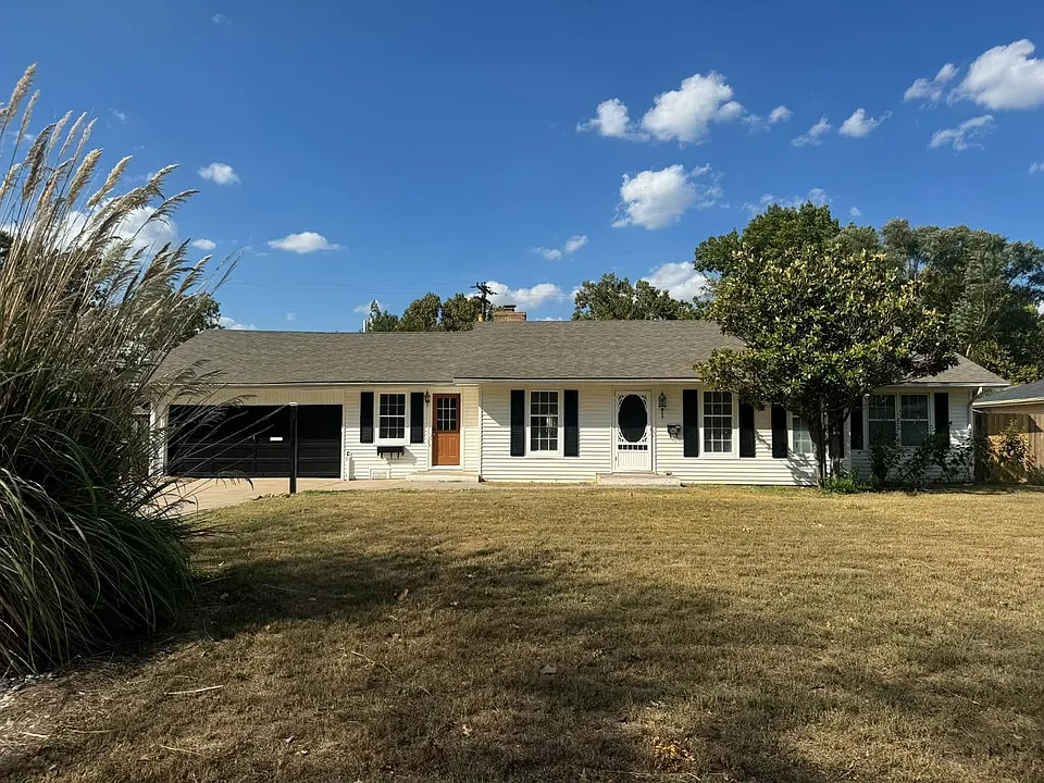 120 Carlton Rd