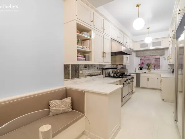 136 East 79th Street image 10 of 17