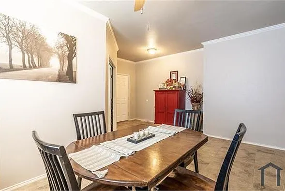 8957 Silent Brook Ln — Photo 5