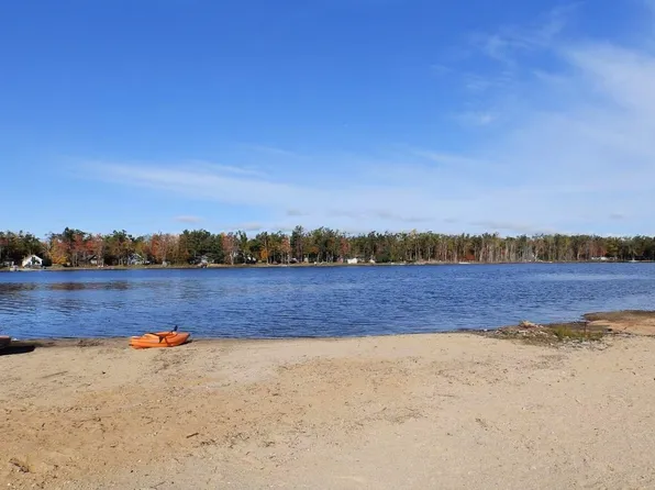 5294 Peninsula Dr, Gaylord, MI 49735