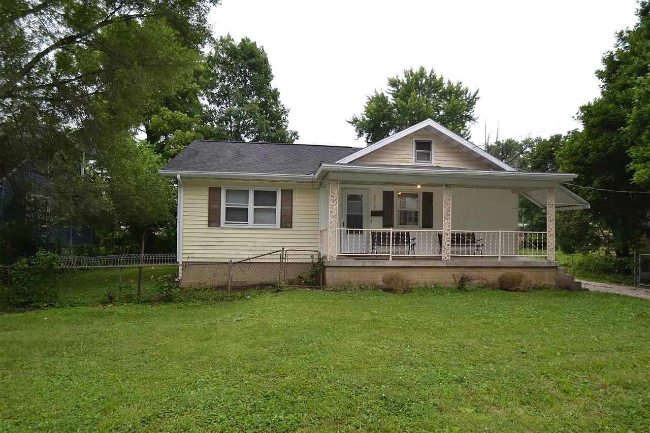 2510 W Howett St photo 1