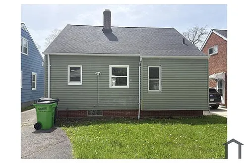 20207 Sunset Dr Photo 1