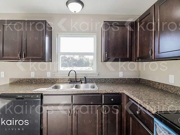 5th image of 11 Malauka Run Ln