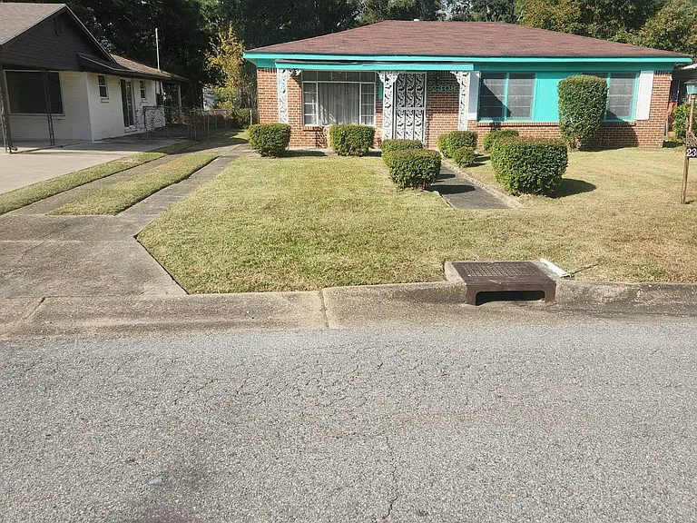 2308 Rushing Dr — Photo 2
