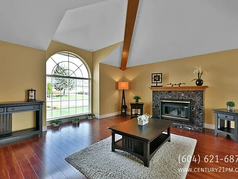 32186 Elkford Dr #UPPER — Photo 6