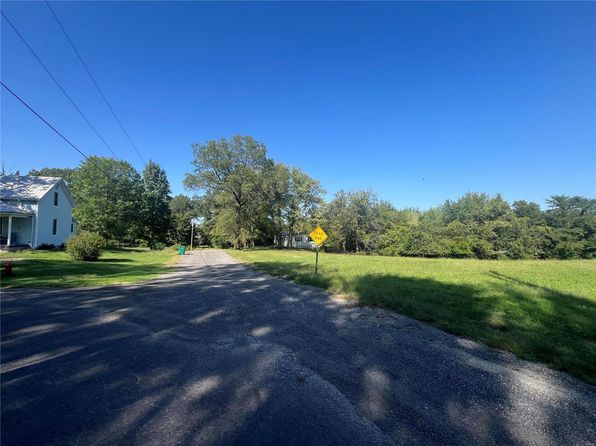 108 S Lincoln Blvd, Okawville, IL 62271
