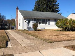 1045 Ashton Ave, Beverly, NJ 08010