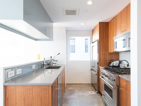 4th image of 263 Bowery APT 6