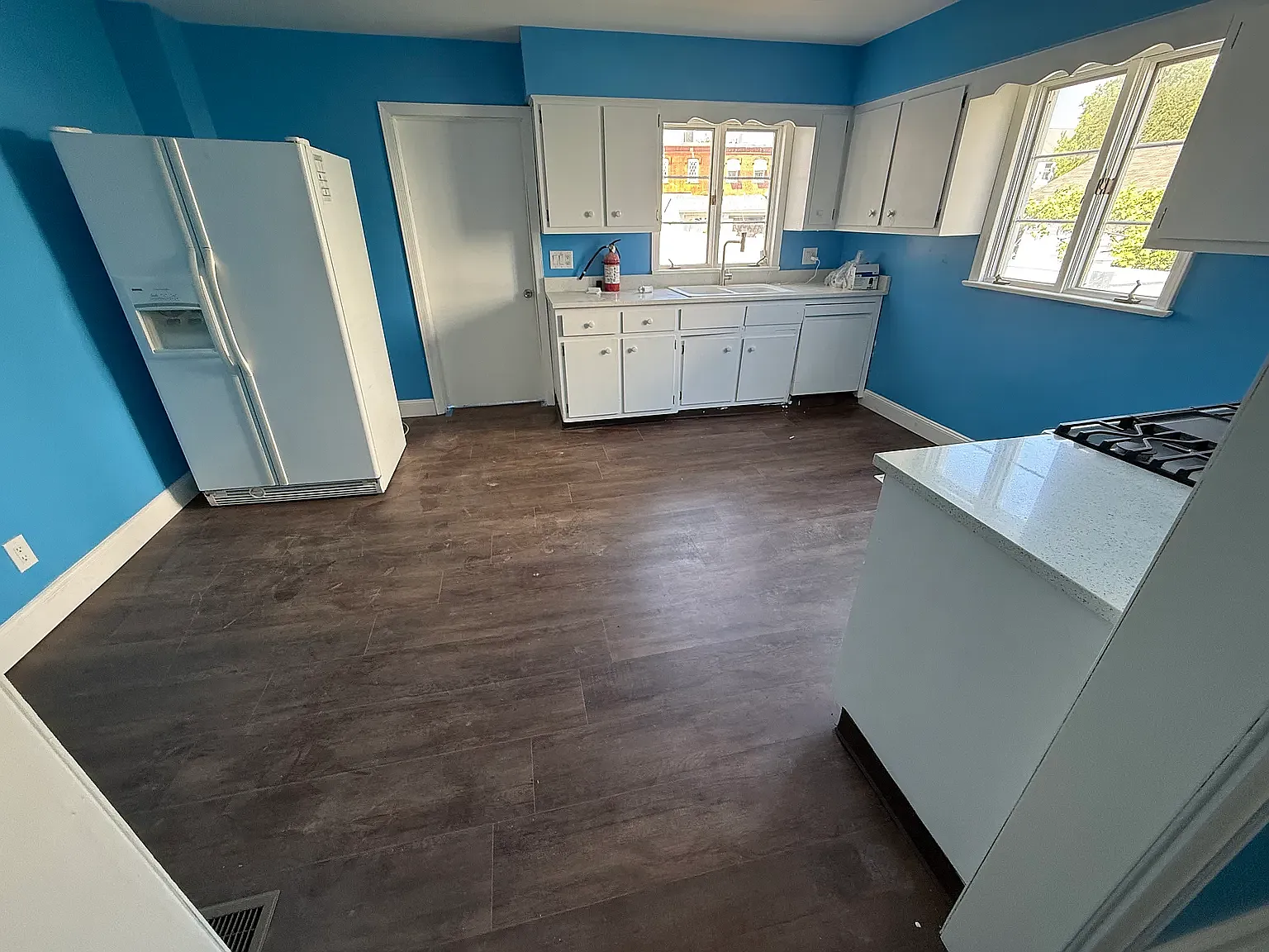 3 bed, 1.5 bath, 1500 sqft, $2,800 — Photo 3