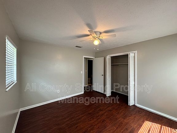 5th image of 529 SE Olustee Ave