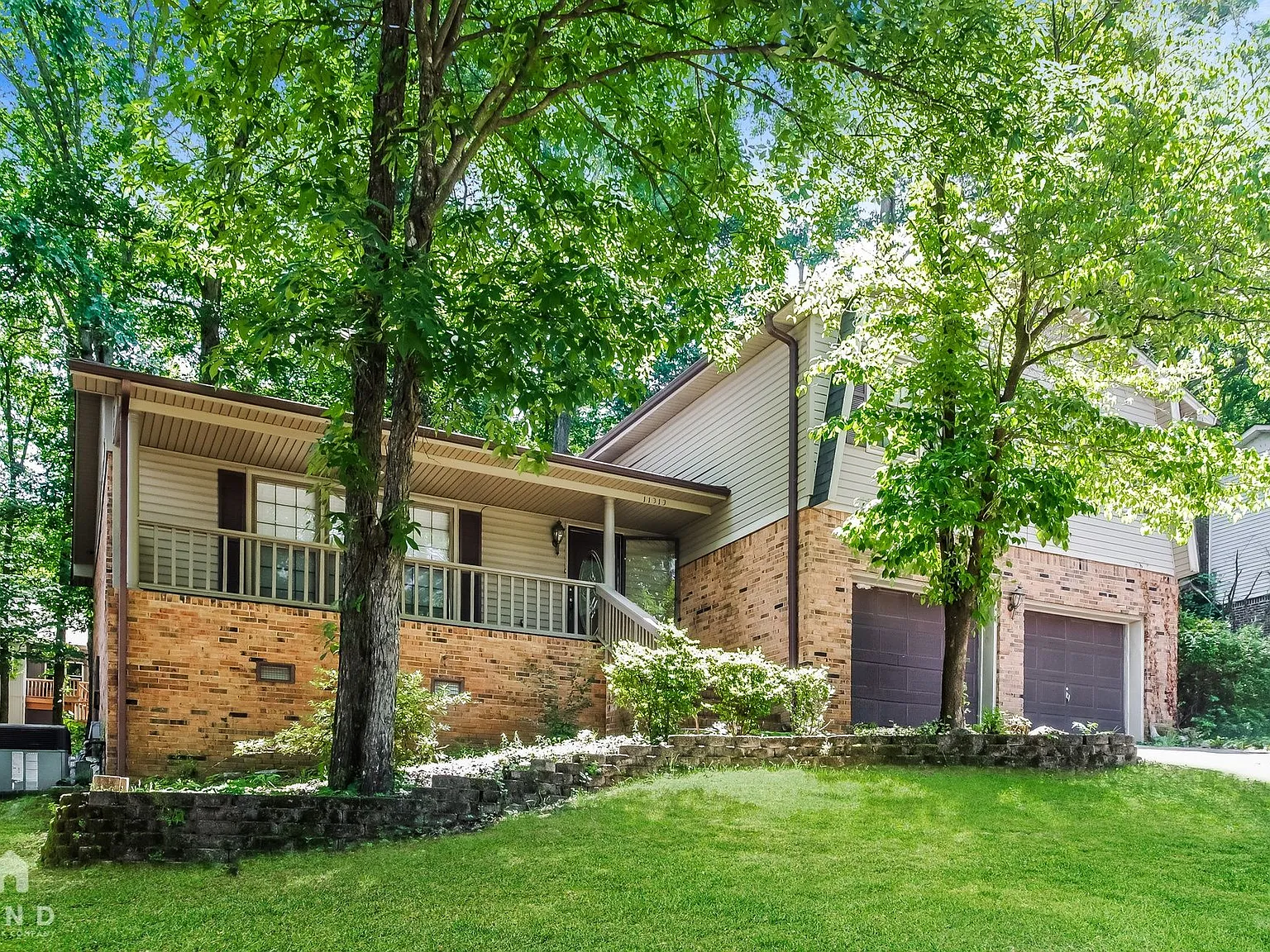 4 bed, 3.0 bath, 2100 sqft, $1,695 — Photo 4