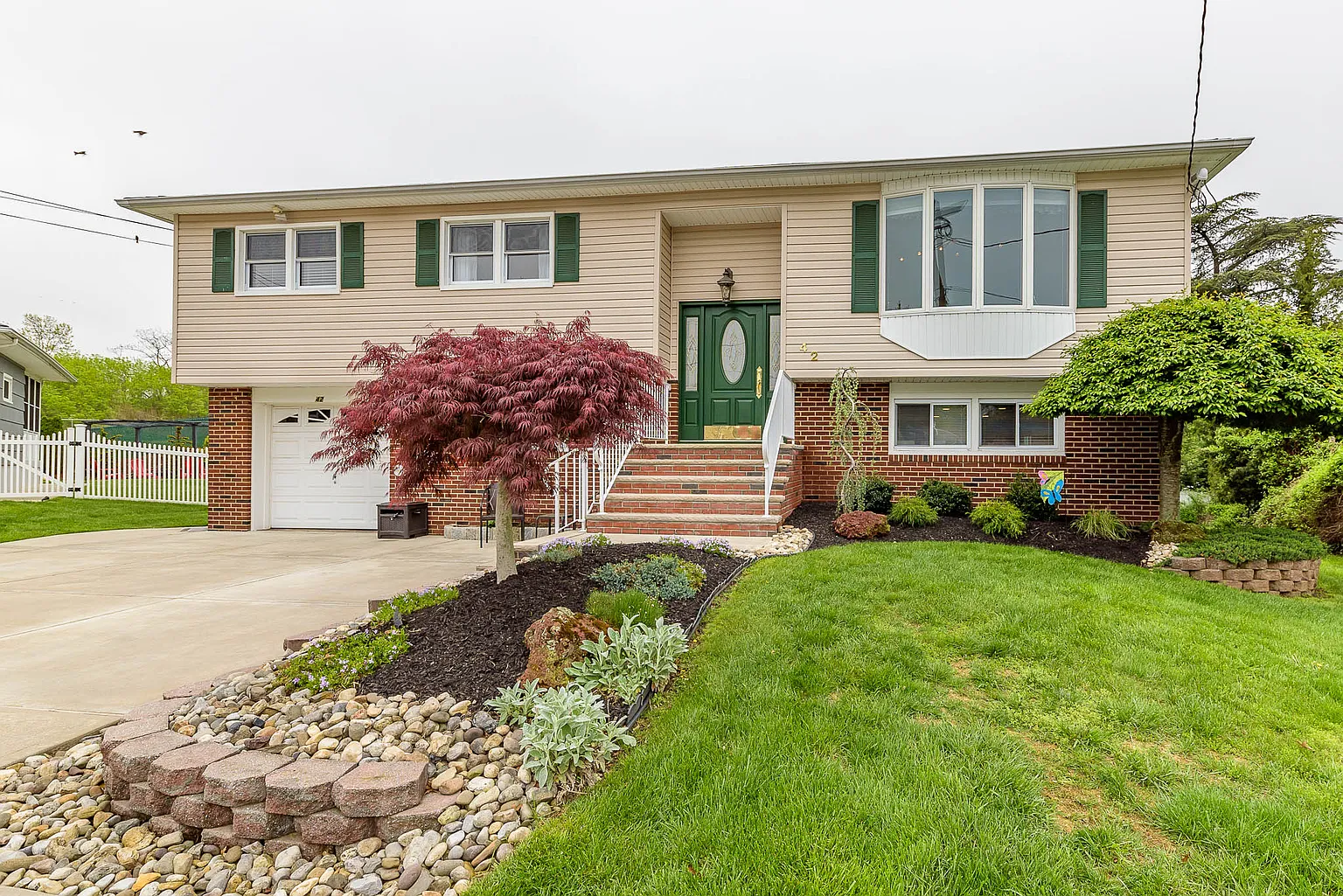 42 Clayton Ct photo 1