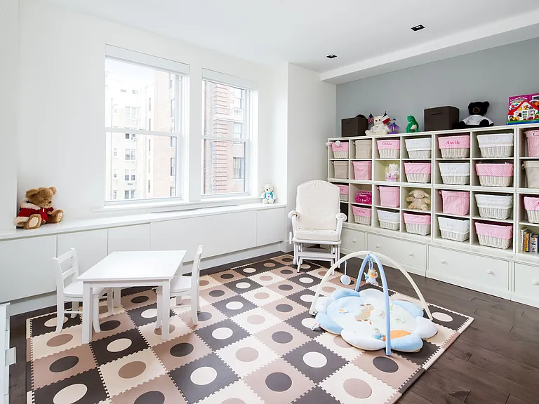 610 Park Ave #12EF — Photo 11