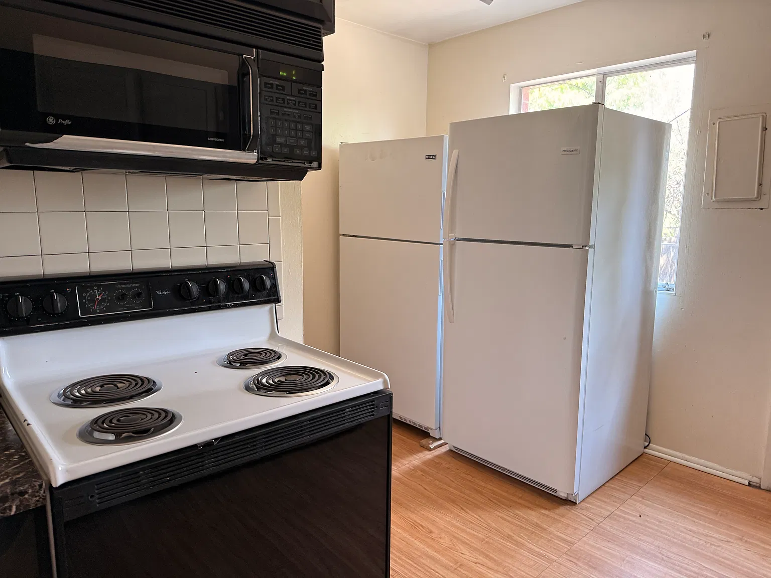 6 bed, 2500 sqft, $7,500 — Photo 4
