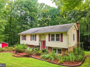 6496 Davis Ford Rd, Manassas, VA 20111