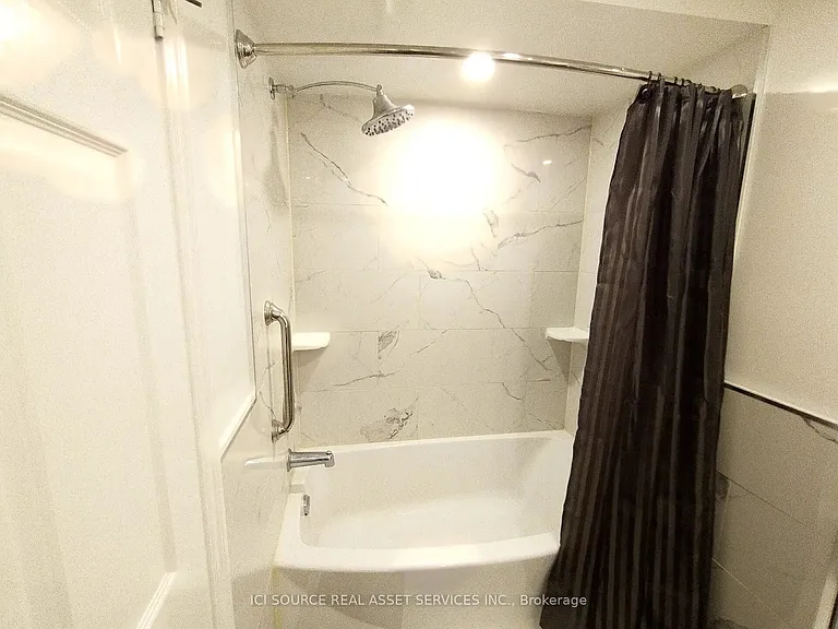 32 Ontoro Blvd #BASEMENT — Photo 16