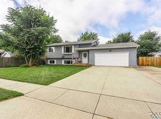 415 N Joseph Ave, Tea, SD 57064