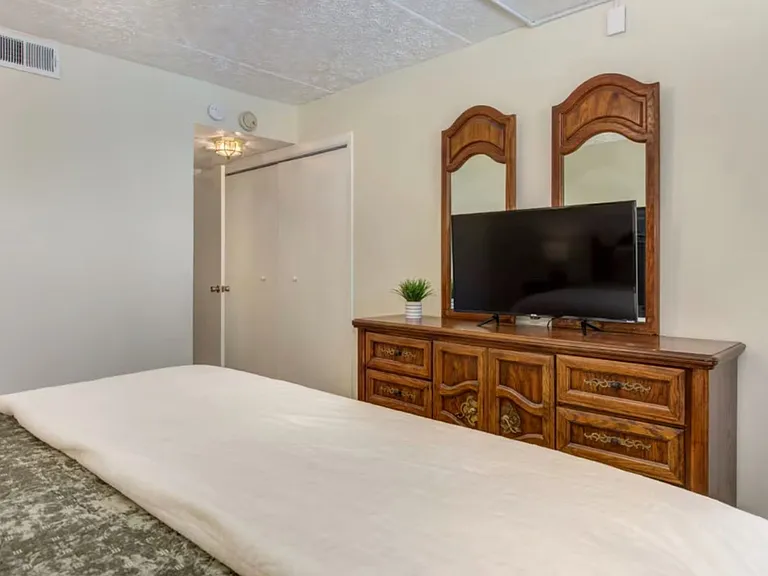 260 Roaring Fork Rd #208B — Photo 17