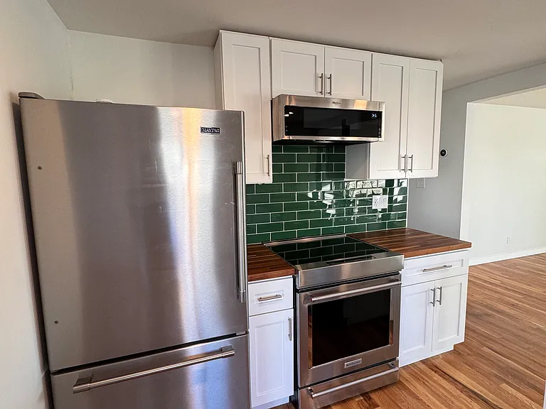 605 S Emery St — Photo 8