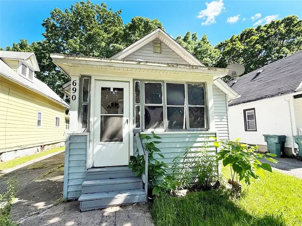 690 Seward St, Rochester, NY 14611