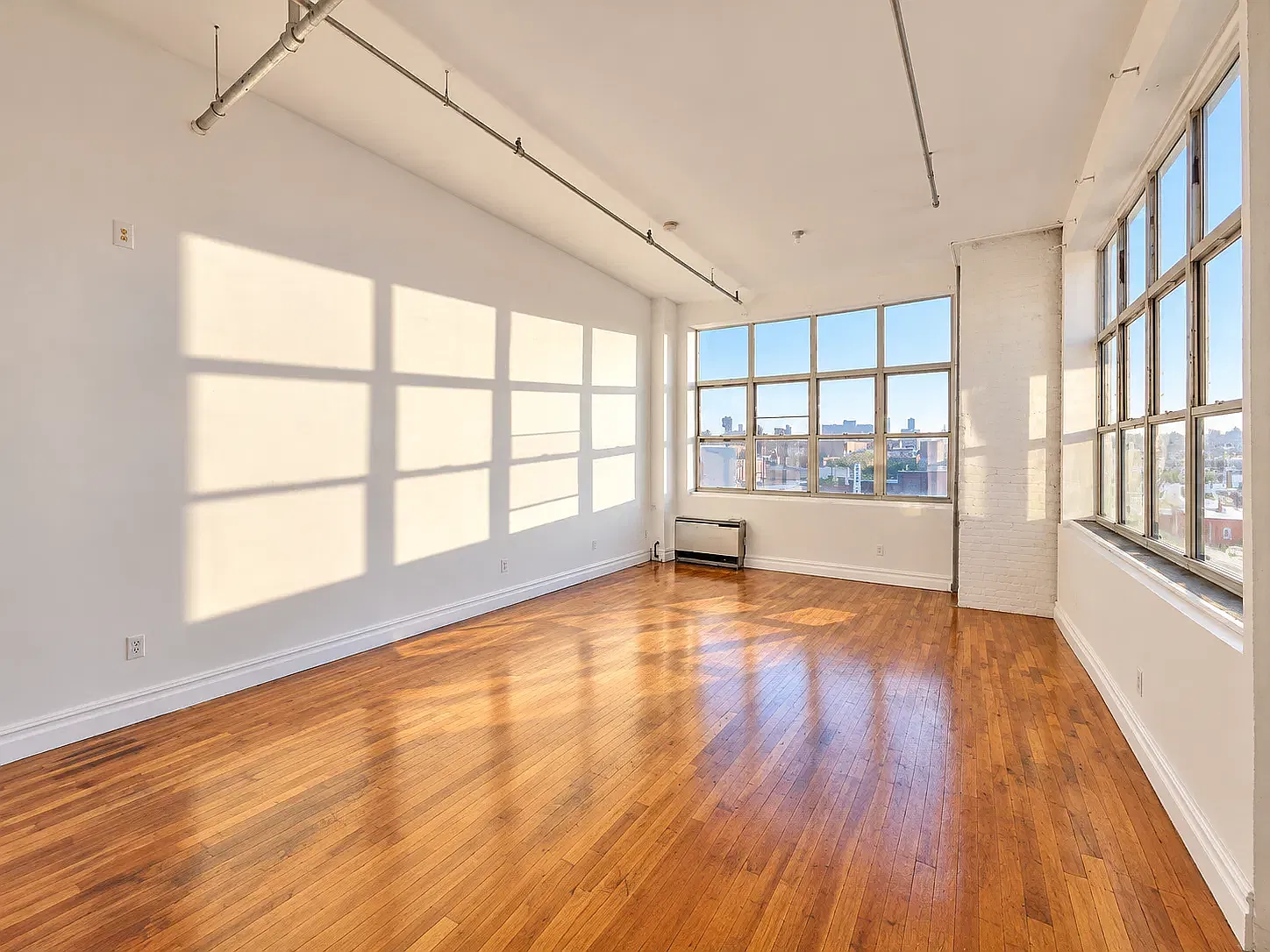 1087 Flushing Avenue — Photo 2