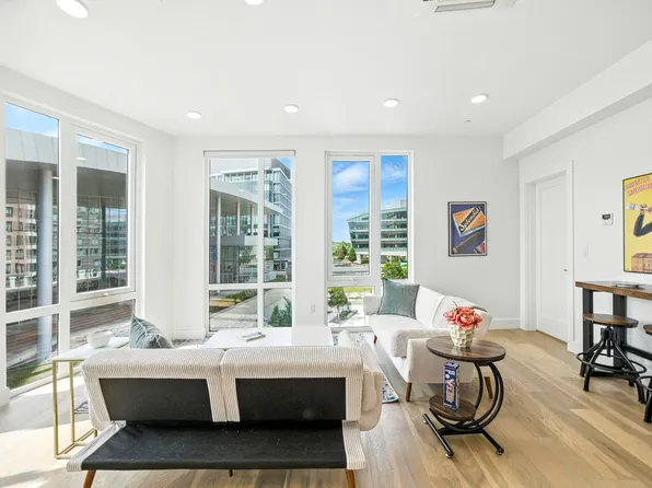 36-38 Hichborn St, Brighton, MA