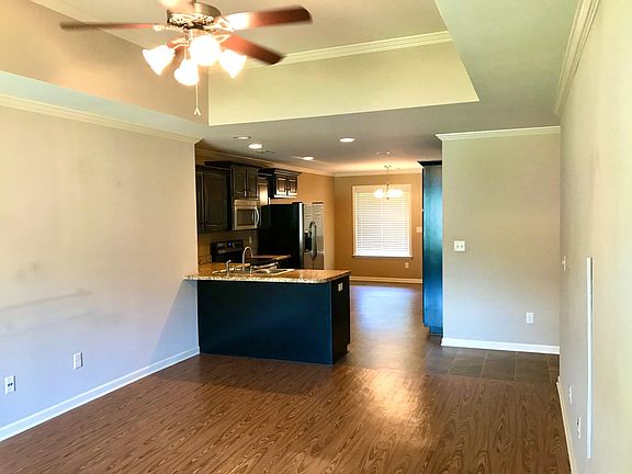 4th image of 2120 Legacy Park Loop