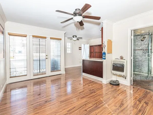115 34th St APT C, Newport Beach, CA 92663