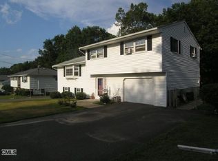 22 Cheryl Jane Dr, Waterbury, CT 06705
