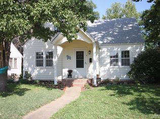 4 Tenlawns Pl, Salina, KS 67401