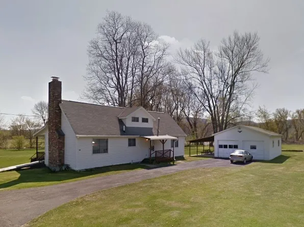 120 Carmichael Rd, Binghamton, NY 13901