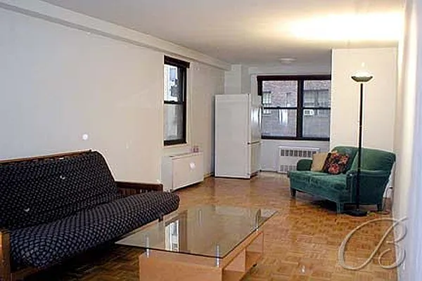 Rented by Bellmarc Realty | media 3