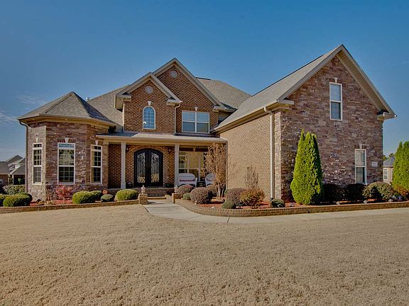 5th image of 207 Legendwood Dr