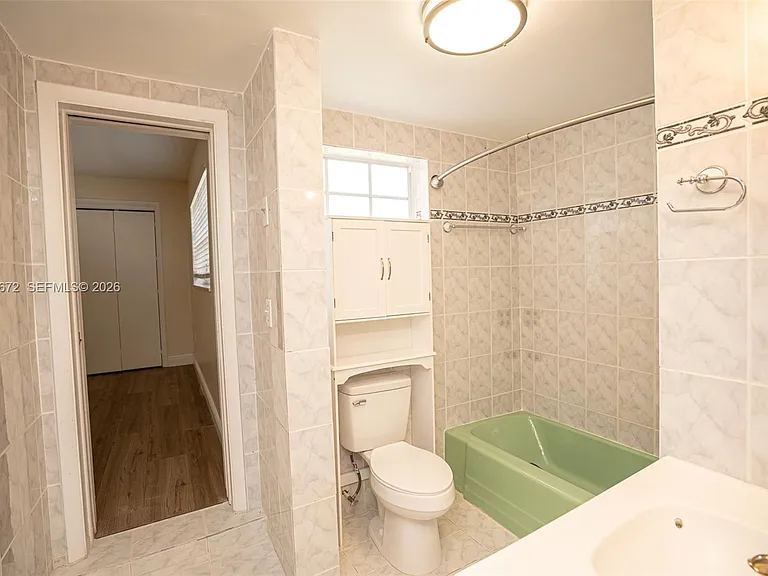 5613 Pierce St — Photo 16