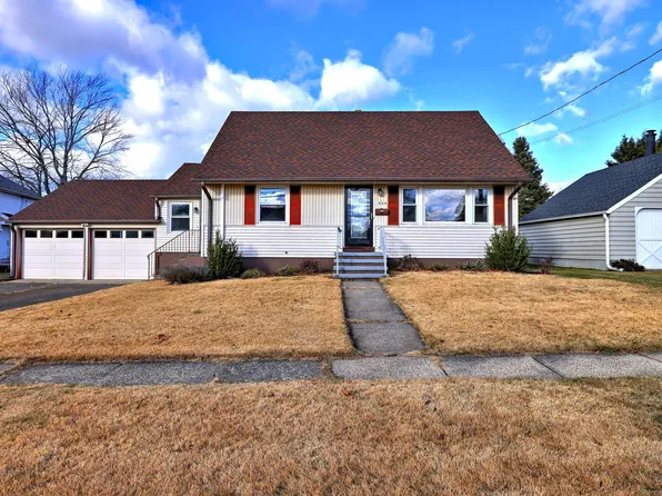 335 Meadowbrook Road, Stratford, CT 06614