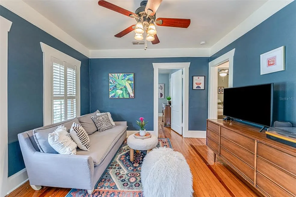 2 bed, $2,000 — Photo 2