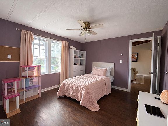 5th image of 5561 Highland Rd