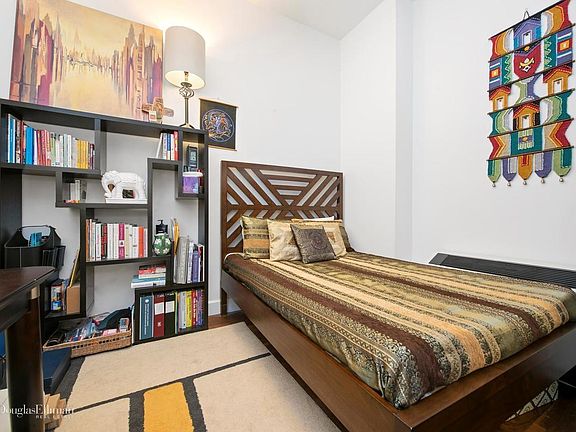 4th image of 217 51st Ave APT 302
