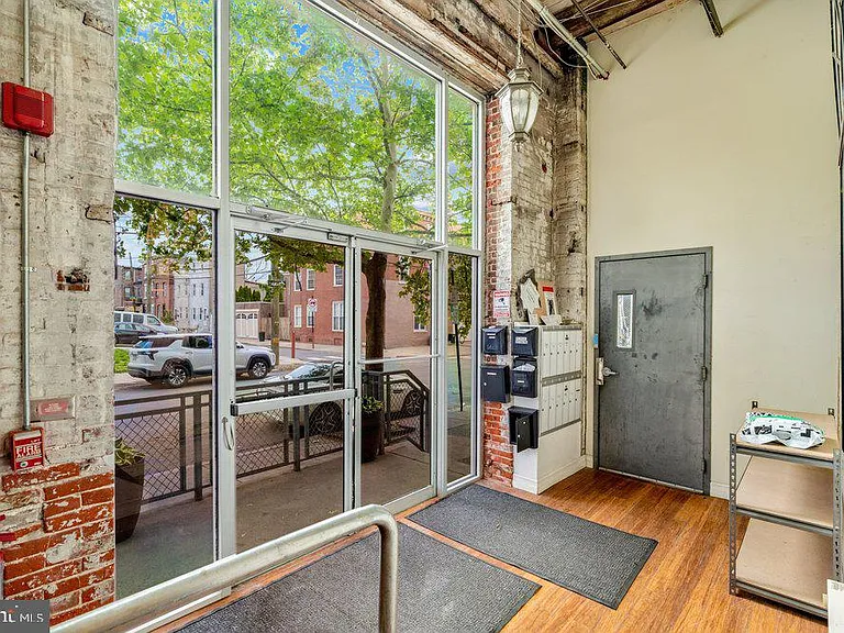 1100 Shackamaxon St #2A — Photo 4