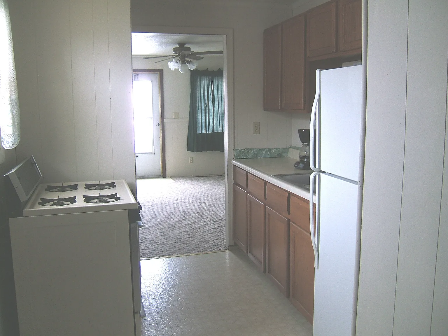 1 bed, 400 sqft, $655 — Photo 3