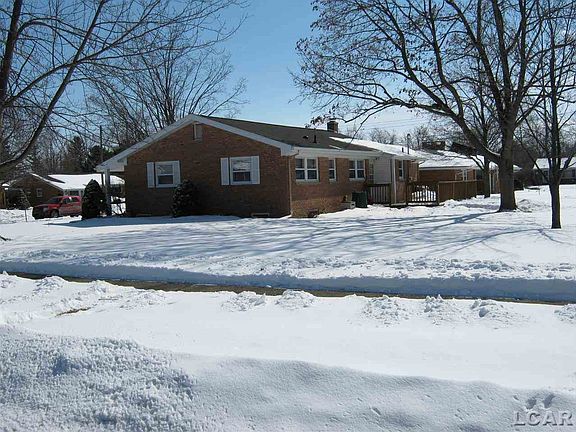 3rd image of 416 College Park Dr